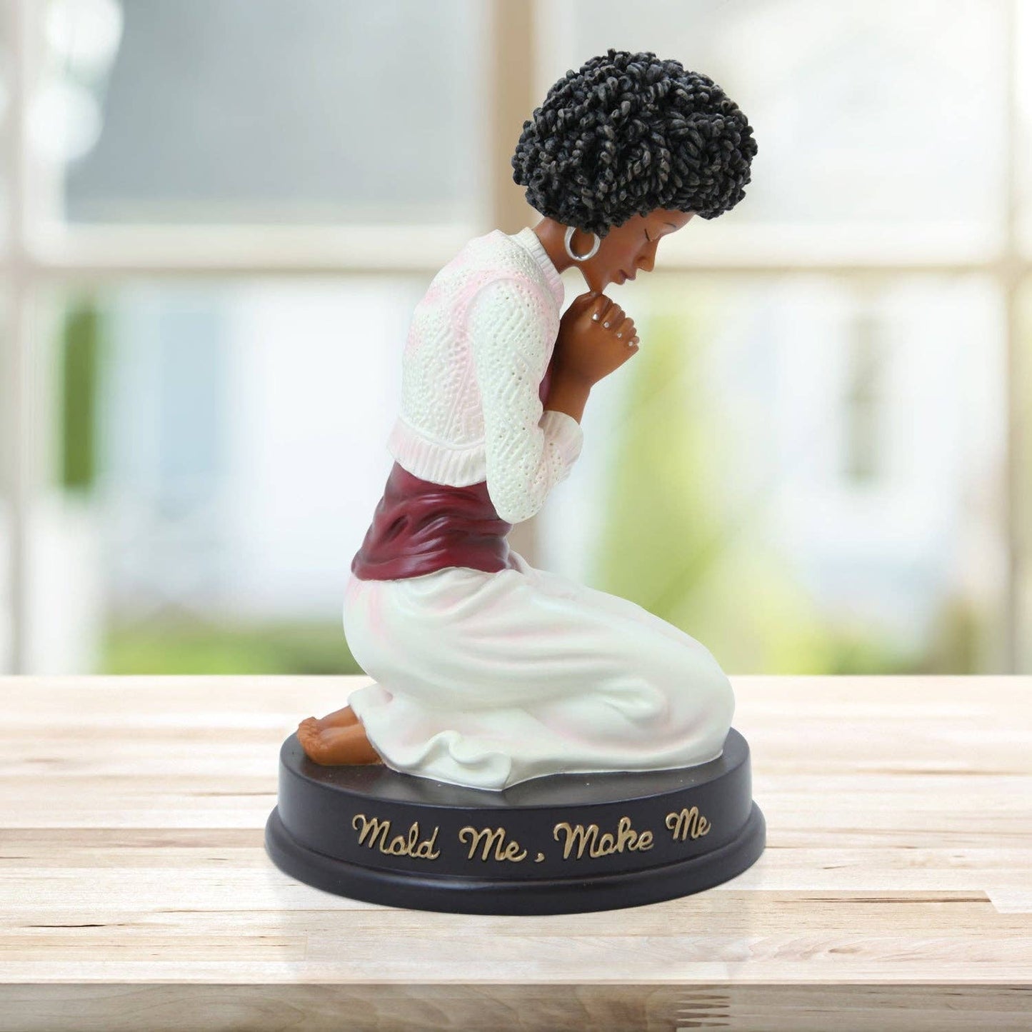 FMM01 Mold Me Make Me Figurine